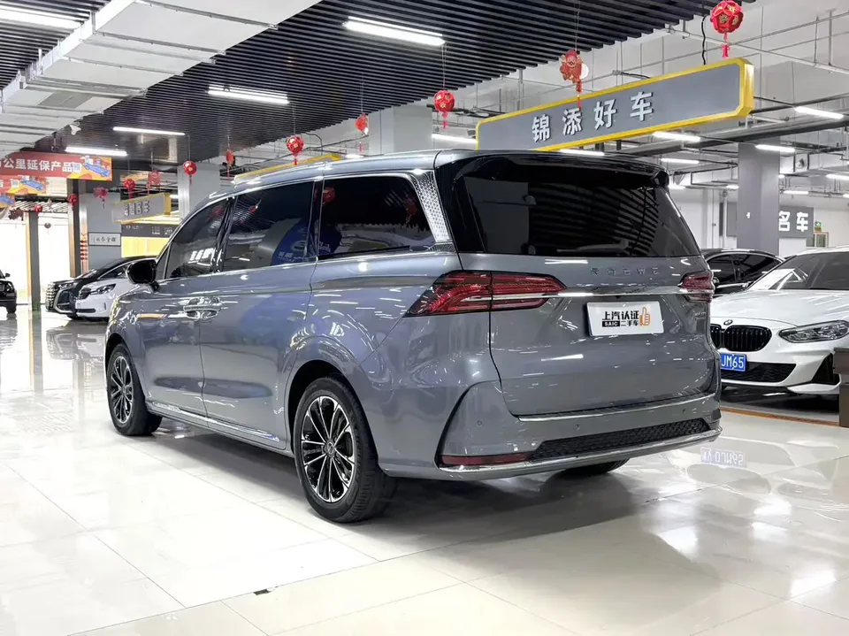 Roewe iMAX8 Roewe iMAX8 2022 400TGI Honor Edition 2022 — миниатюра 4
