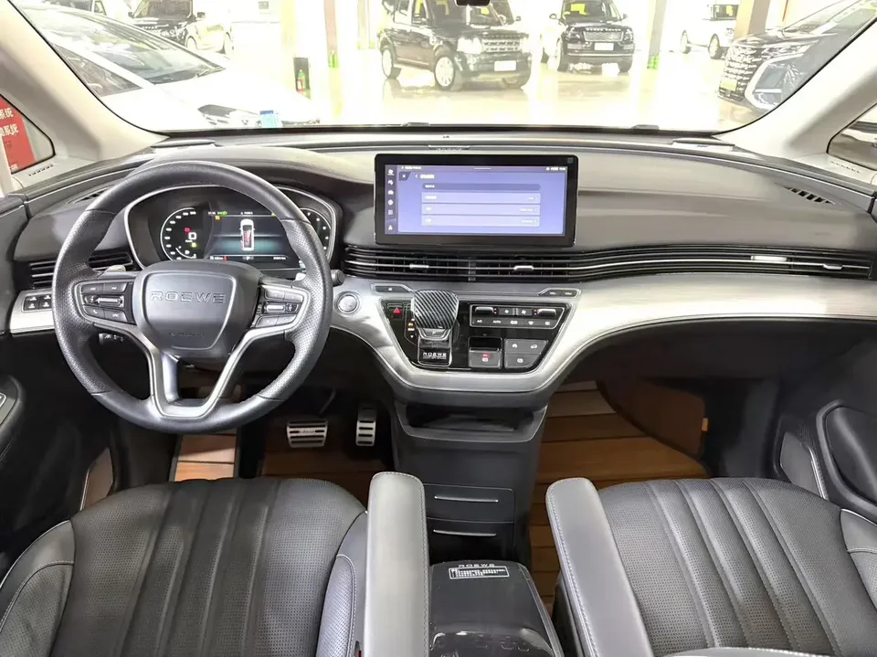 Roewe iMAX8 Roewe iMAX8 2022 400TGI Honor Edition 2022 — миниатюра 5