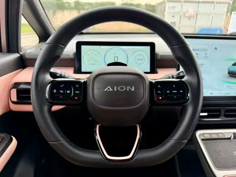 AION Y AION Y 2022 70 Technology Edition Lithium Iron Phosphate 2022 — миниатюра 2