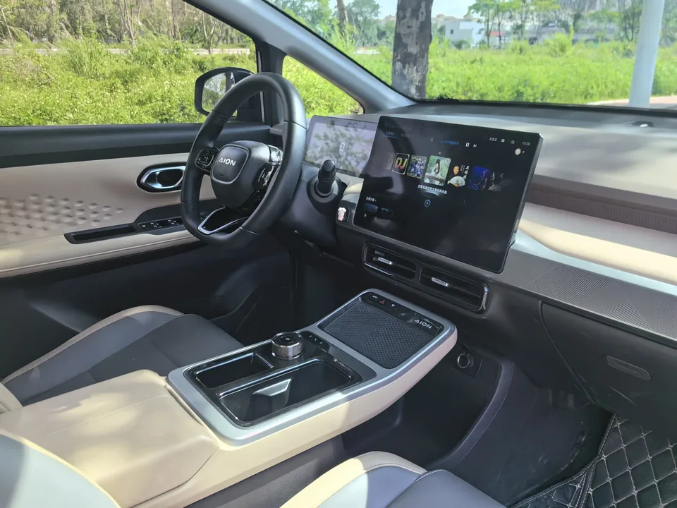 AION Y PLUS 70 Smart Edition 2022 — миниатюра 4