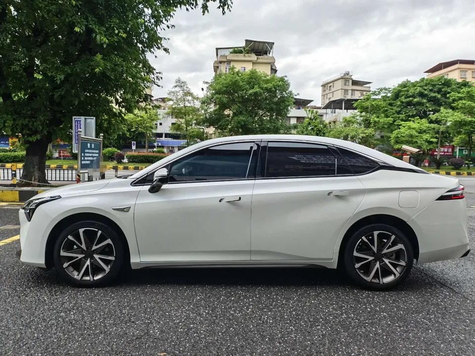 AION S Plus 80 technology version ternary lithium 2023 — миниатюра 4