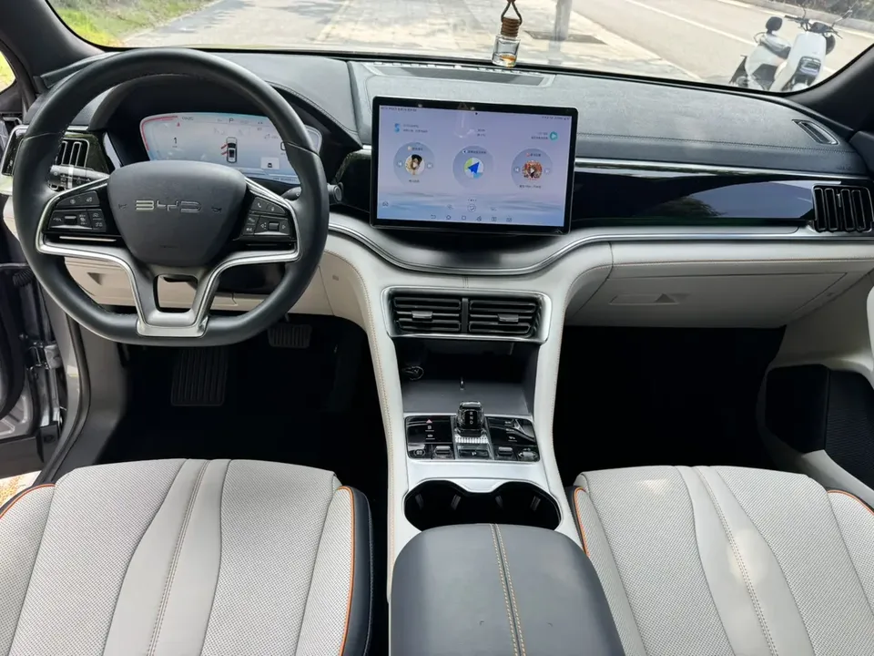 BYD Song PLUS DM Song PLUS DM DM-i Champion Edition 110KM Flagship Model 2023 — thumbnail 5