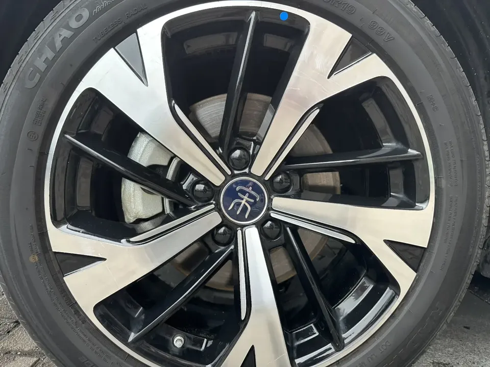 BYD Song Pro DM Song Pro DM 2025 Second Generation DM-i 115KM Excellence Edition 2025 — миниатюра 4