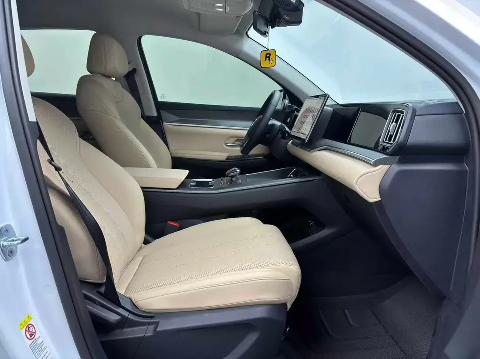 BYD Song Pro DM Song Pro DM 2025 Second Generation DM-i 75KM Leading Edition 2025 — миниатюра 4
