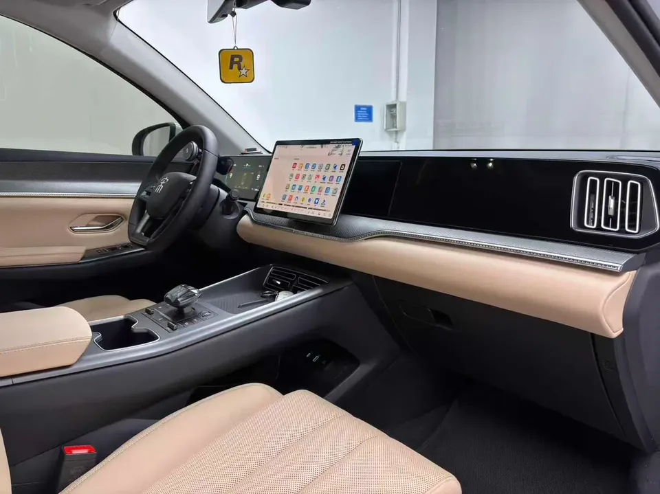 BYD Song Pro DM Song Pro DM 2025 Second Generation DM-i 75KM Leading Edition 2025 — миниатюра 5