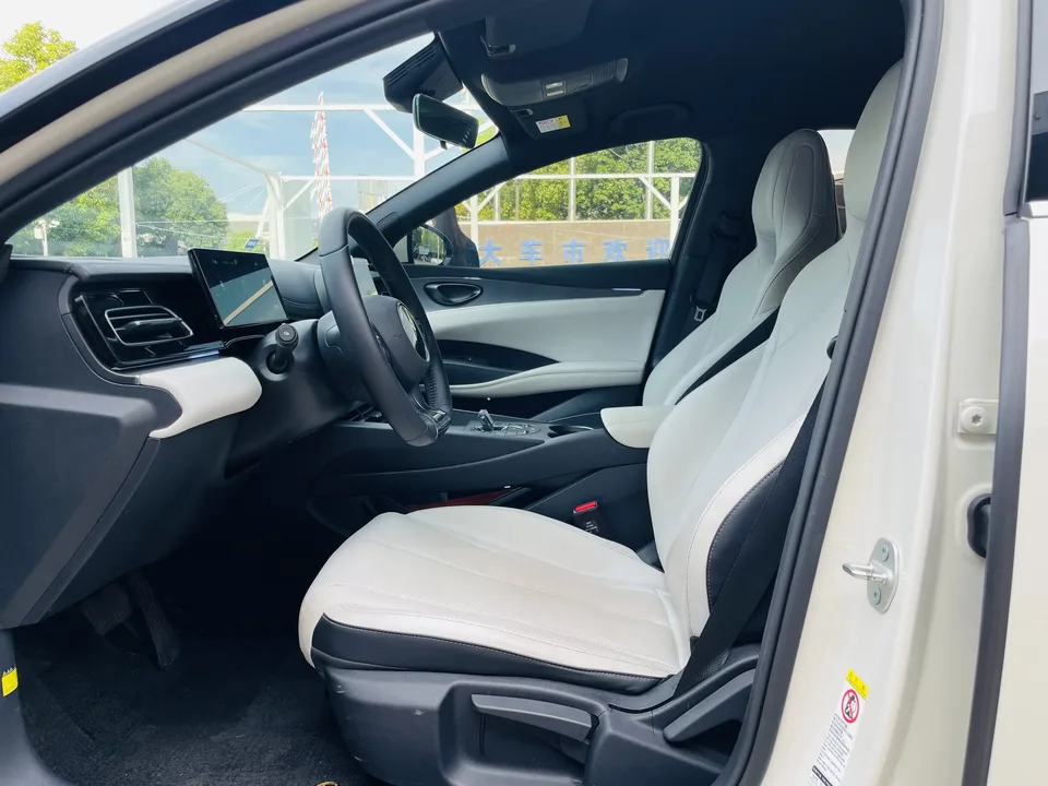 BYD Seal 06DM Seal 06DM DM-i 80KM Deluxe Smart Driving Edition 2025 — thumbnail 4