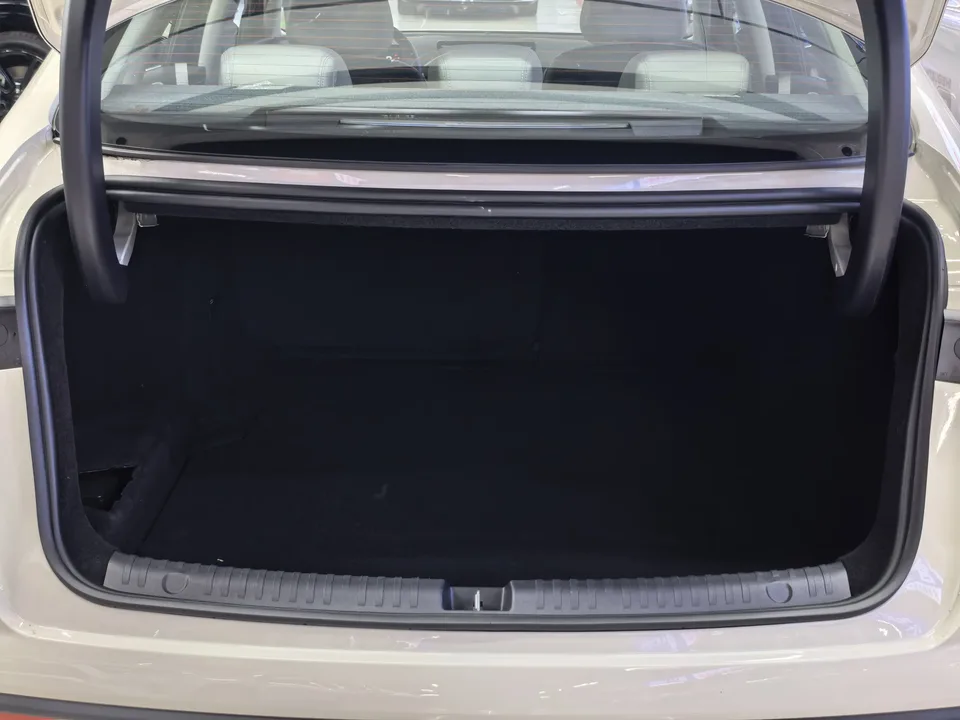 BYD Seal 06DM Seal 06DM 2026 Super Enjoy Edition DM-i 128KM Luxury Model 2026 — миниатюра 5