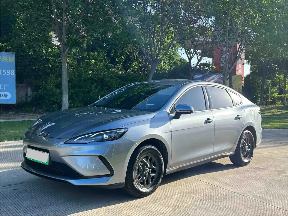 BYD Seal 05DM Seal 05DM DM-i 55KM Deluxe Smart Driving Edition 2025 — photo 1, buy with delivery to Moscow