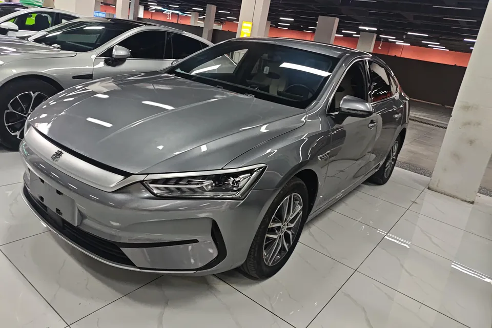 BYD Qin PLUS EV 2024