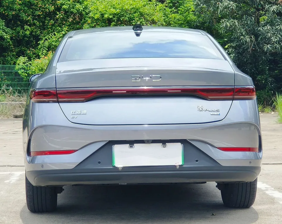 BYD Qin PLUS EV Intelligent Driving Edition 510KM Leading Edition 2025 — миниатюра 5
