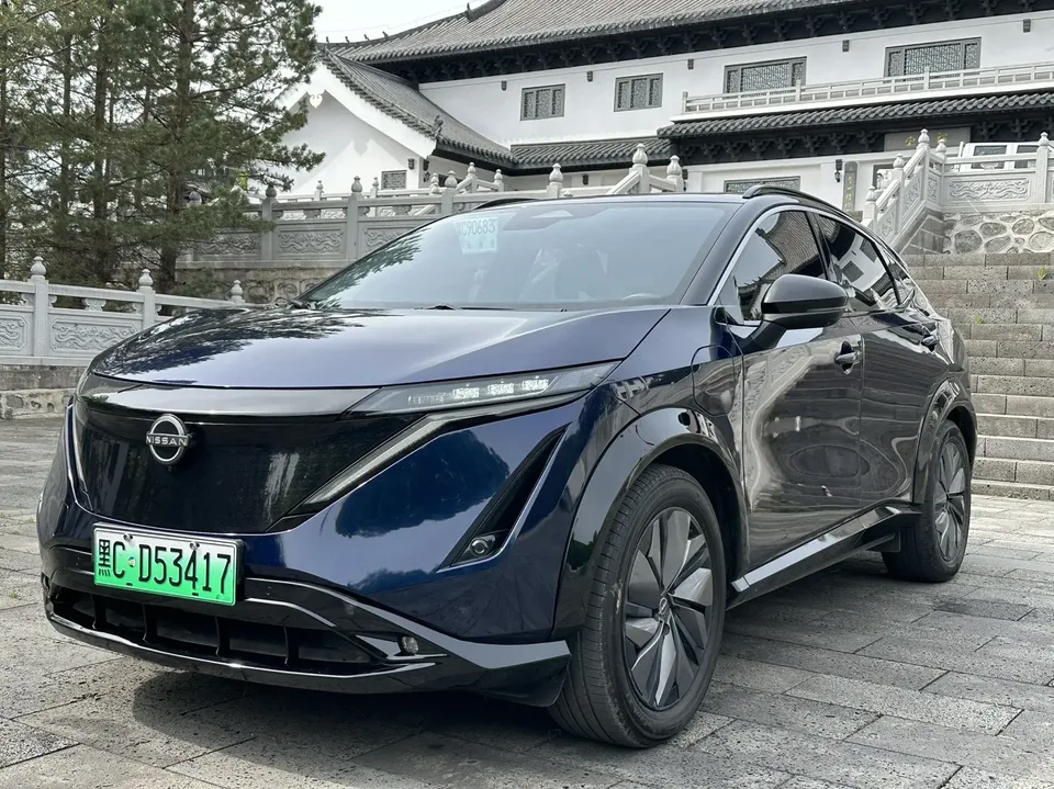 Nissan Ariya ARIYA ARIYA Two-wheel drive long-range top version 2022 — photo 1, buy with delivery to Moscow