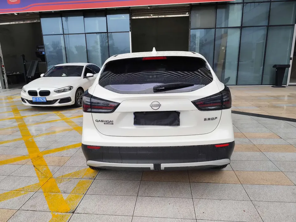 Nissan Qashqai Qashqai facelift Honor 2.0L CVT XV True Heart Edition 2025 — миниатюра 2