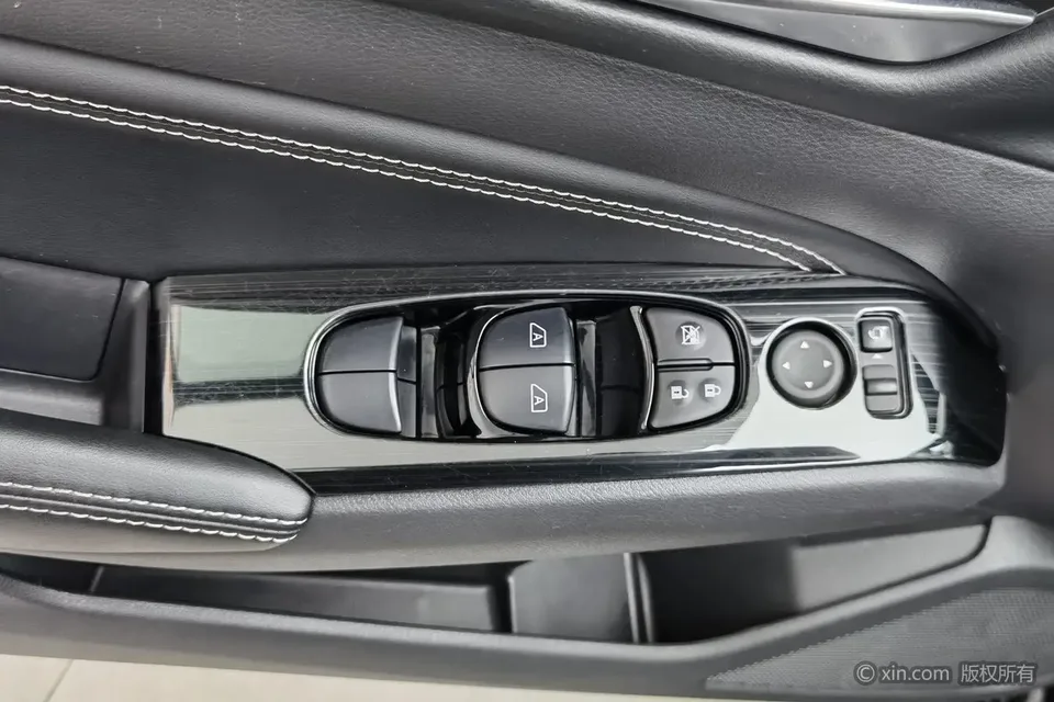 Nissan Altima Teana 2021 2.0L XL Comfort Edition 2023 — миниатюра 5
