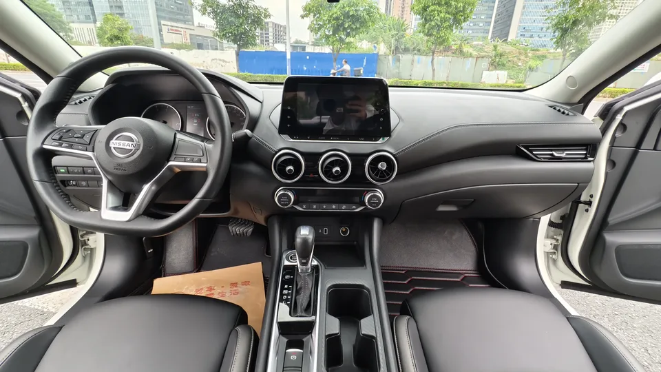 Nissan Sylphy Sylphy 2022 1.6L XL CVT Enjoy Edition 2022 — миниатюра 5