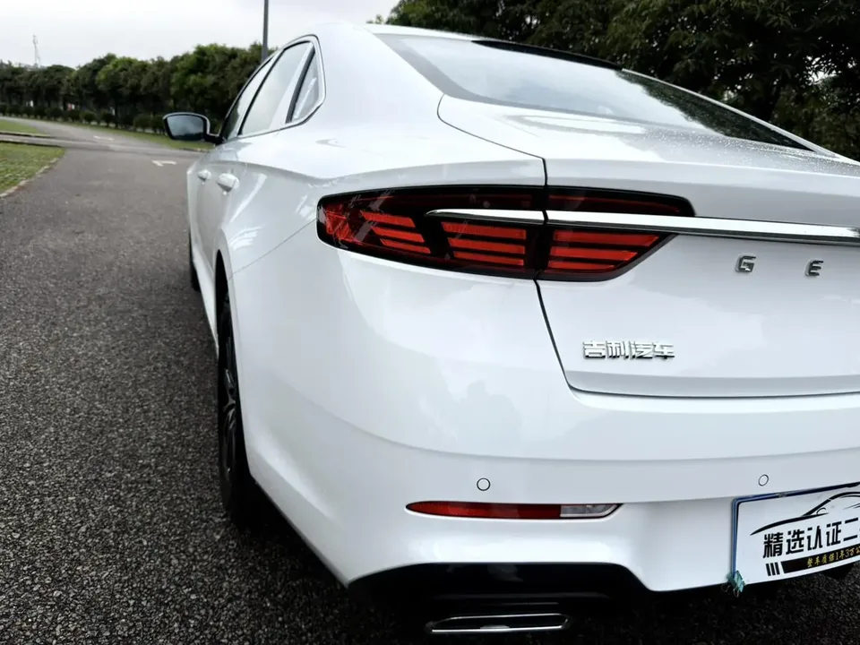 Geely Preface Xing Rui 1.5T Dongfang Yao Fuyao Edition 2026 — thumbnail 5