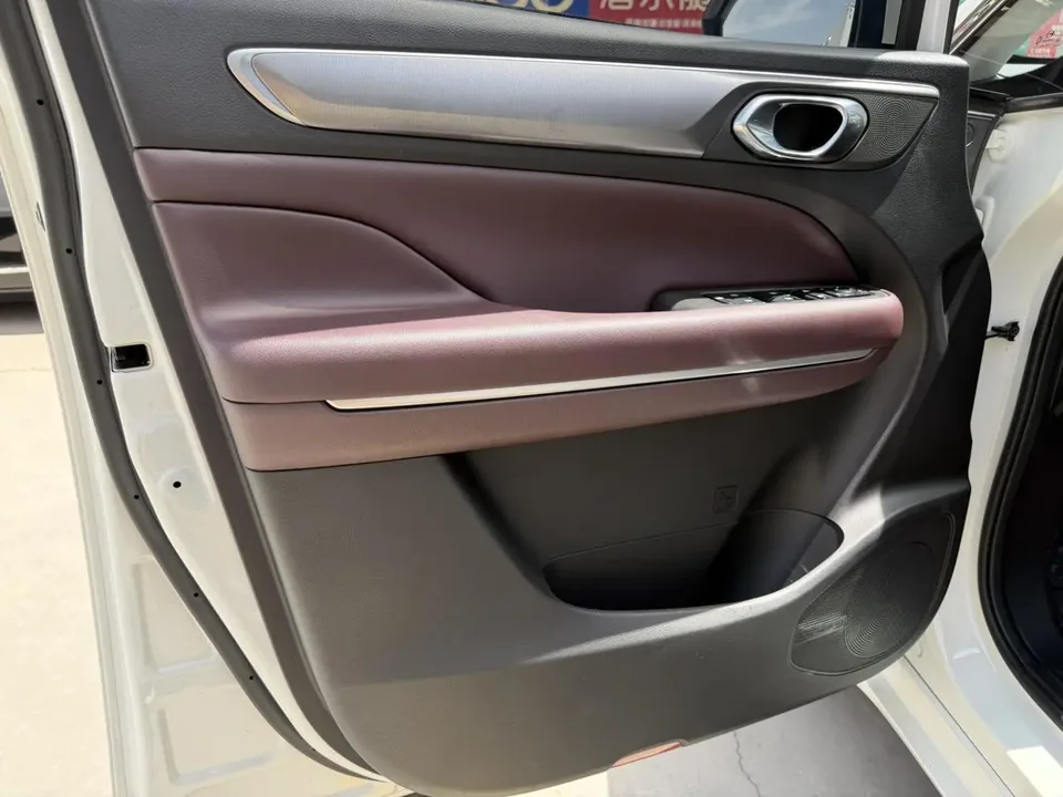 GAC Trumpchi M6 Trumpchi M6 2023 PRO 270T WDCT Luxury Edition 2025 — миниатюра 3