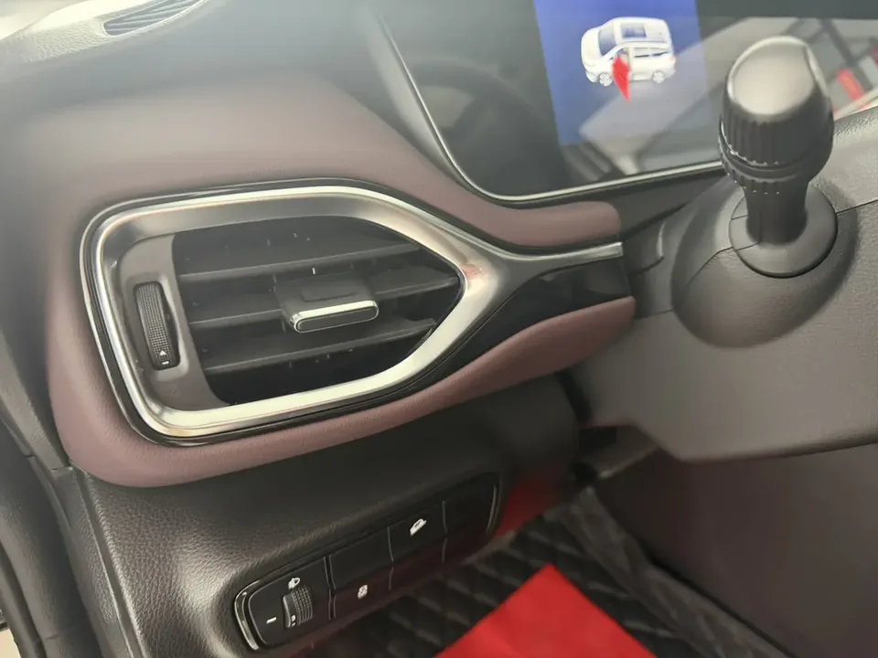 GAC Trumpchi M6 Trumpchi M6 2023 PRO 270T WDCT Luxury Edition 2025 — миниатюра 4