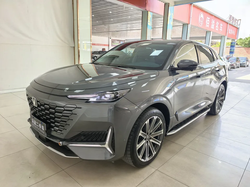 Changan UNI-K Changan UNI-K 2.0T Yueling 2023 — photo 1, buy with delivery to Moscow