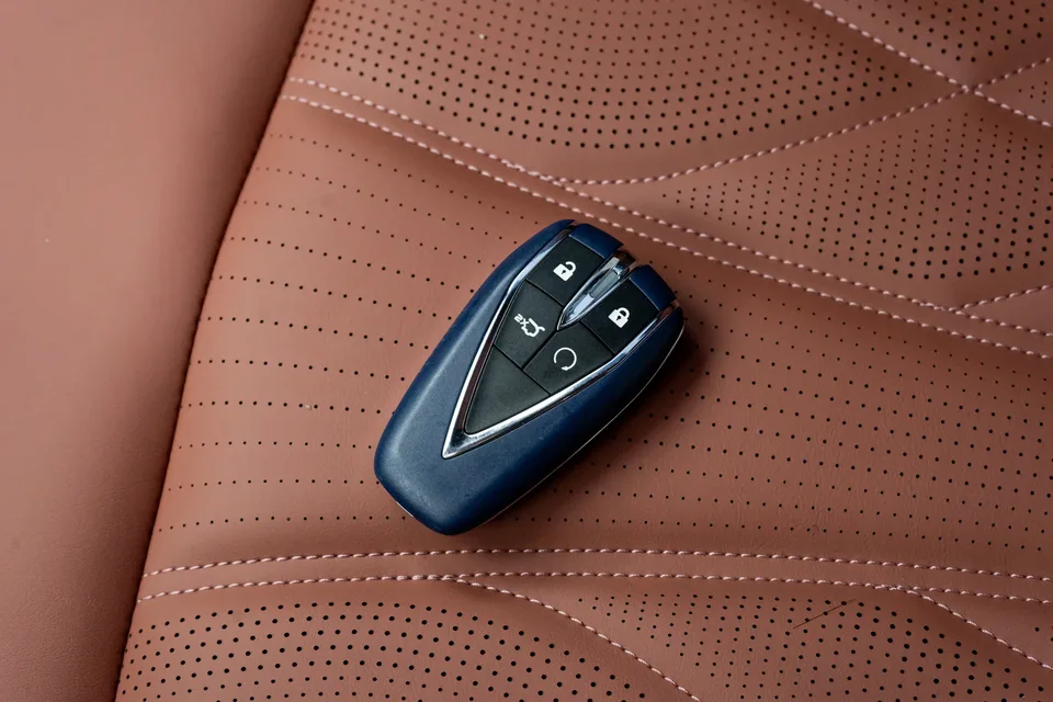 Changan CS75PLUS third generation champion version 2.0T automatic intelligent driving powerful engine 2024 — миниатюра 3