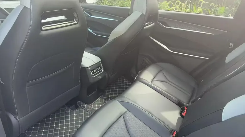 Changan CS75PLUS Changan CS75 PLUS 2024 The third generation champion version 1.5T automatic intelligent driving strong navigation 2024 — thumbnail 3