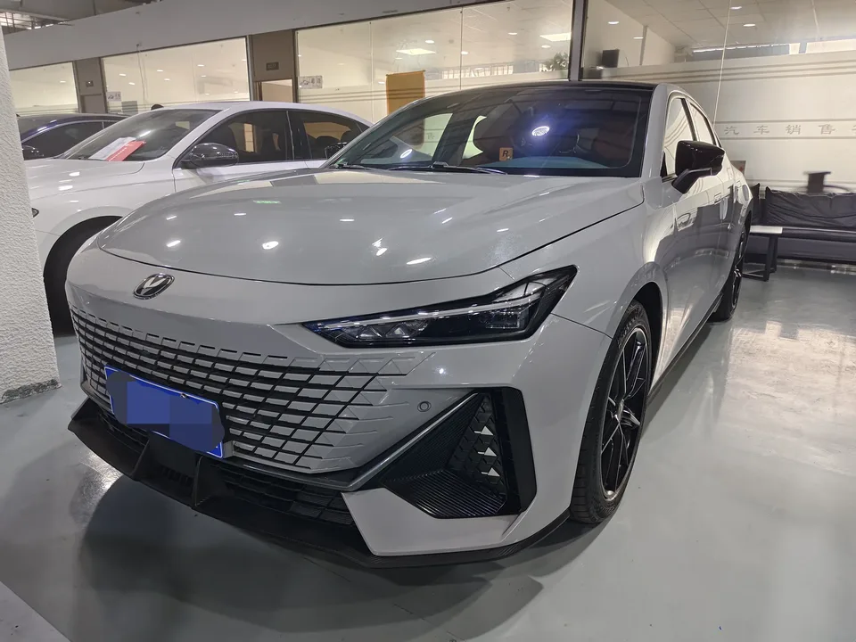 Changan UNI-V 2023