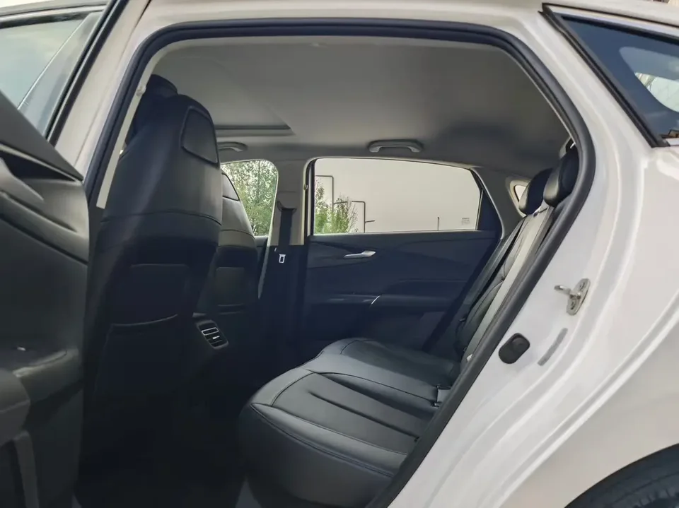 Changan Escape Escape 1.5T DCT 500Bar Premium 2025 — thumbnail 3