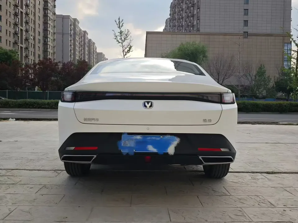 Changan Escape Escape 1.5T DCT 500Bar Premium 2025 — thumbnail 4