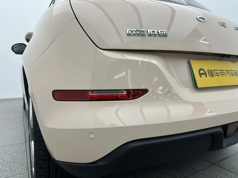 ORA Euler good cat Euler good cat 401km standard range luxury lithium iron phosphate 2023 — thumbnail 4