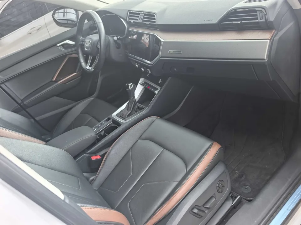 Audi Q3 Audi Q3 35 TFSI Stylish and Elegant 2022 — thumbnail 2