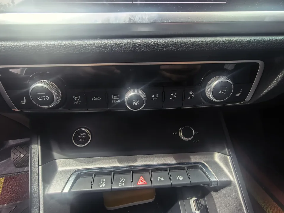Audi Q3 Q3 Audi Q3 2023 35 TFSI Fashionable and Dynamic 2023 — thumbnail 3
