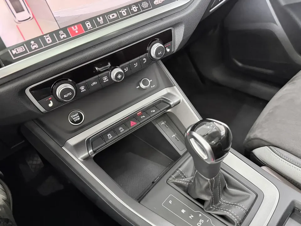 Audi Q3 Audi Q3 2022 35 TFSI Fashionable and Dynamic 2022 — миниатюра 4