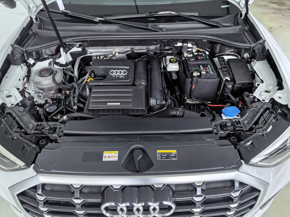 Audi Q3 Audi Q3 2022 35 TFSI Fashionable and Dynamic 2022 — миниатюра 3
