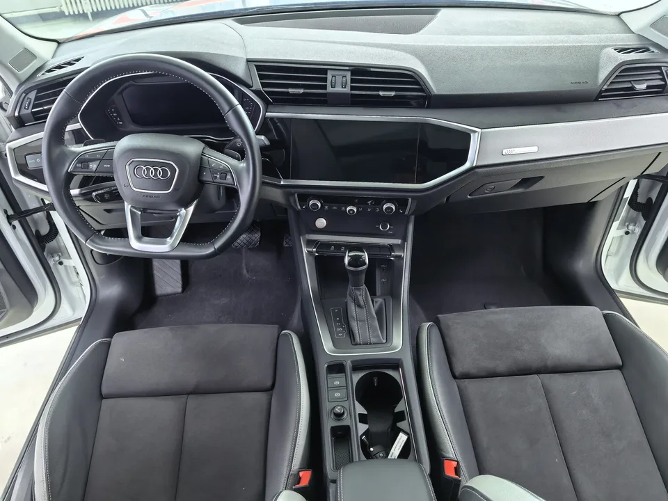 Audi Q3 Audi Q3 2022 35 TFSI Fashionable and Dynamic 2022 — миниатюра 5