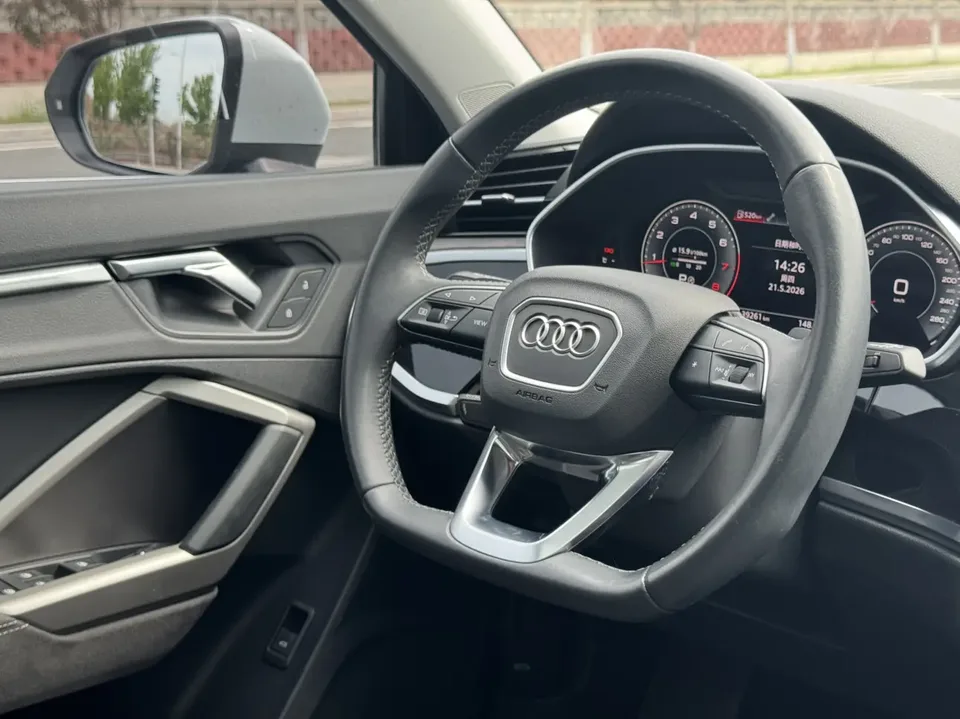 Audi Q3 Audi Q3 35 TFSI Stylish Dynamic 2022 — thumbnail 4