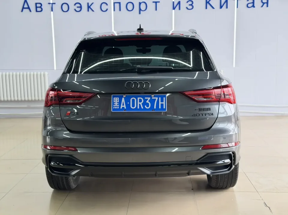 Audi Q3 Audi Q3 2023 35 TFSI Fashionable and Dynamic 2023 — миниатюра 2