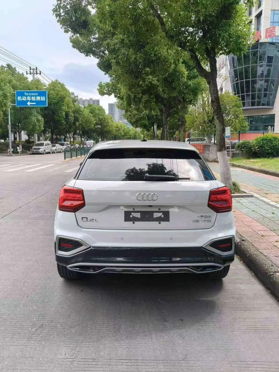Audi Q2L Audi Q2L 2022 35 TFSI luxury and elegant model 2022 — миниатюра 4