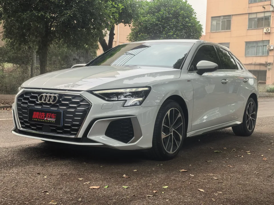 Audi A3 Sportback 35 TFSI Aggressive Sports Edition 2022 — фото 1, купить с доставкой в Москву