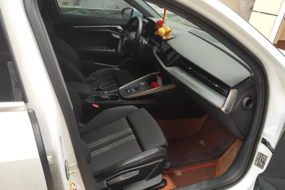 Audi A3 Audi A3 2024 Sportback 35 TFSI stylish and sporty 2024 — миниатюра 2