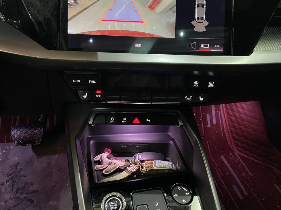 Audi A3 A3L Limousine 35 TFSI Fashion Sports 2022 — миниатюра 4