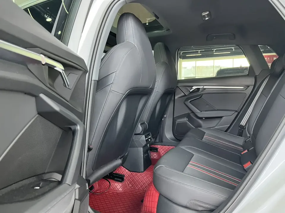 Audi A3 Sportback 35 TFSI stylish and sporty 2022 — миниатюра 3