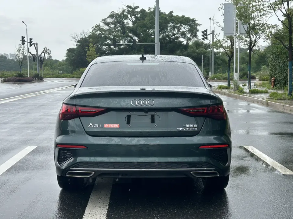 Audi A3 A3L Limousine 35 TFSI Fashion Sports 2023 — миниатюра 2