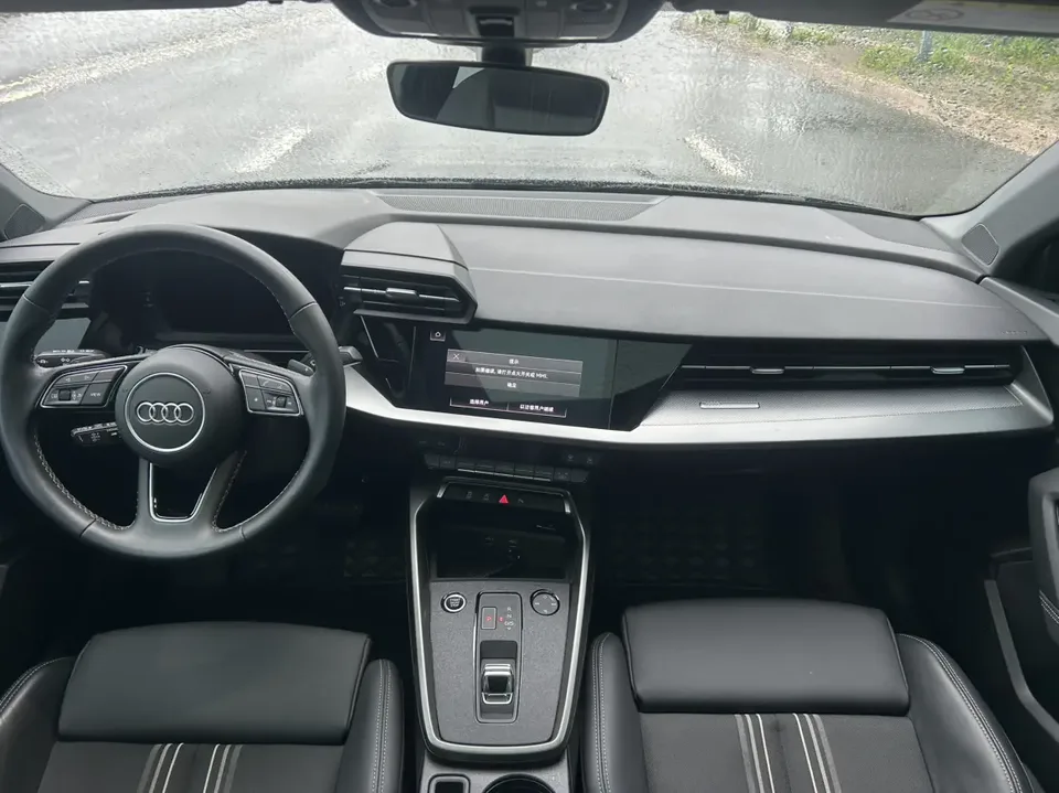 Audi A3 A3L Limousine 35 TFSI Fashion Sports 2023 — миниатюра 5