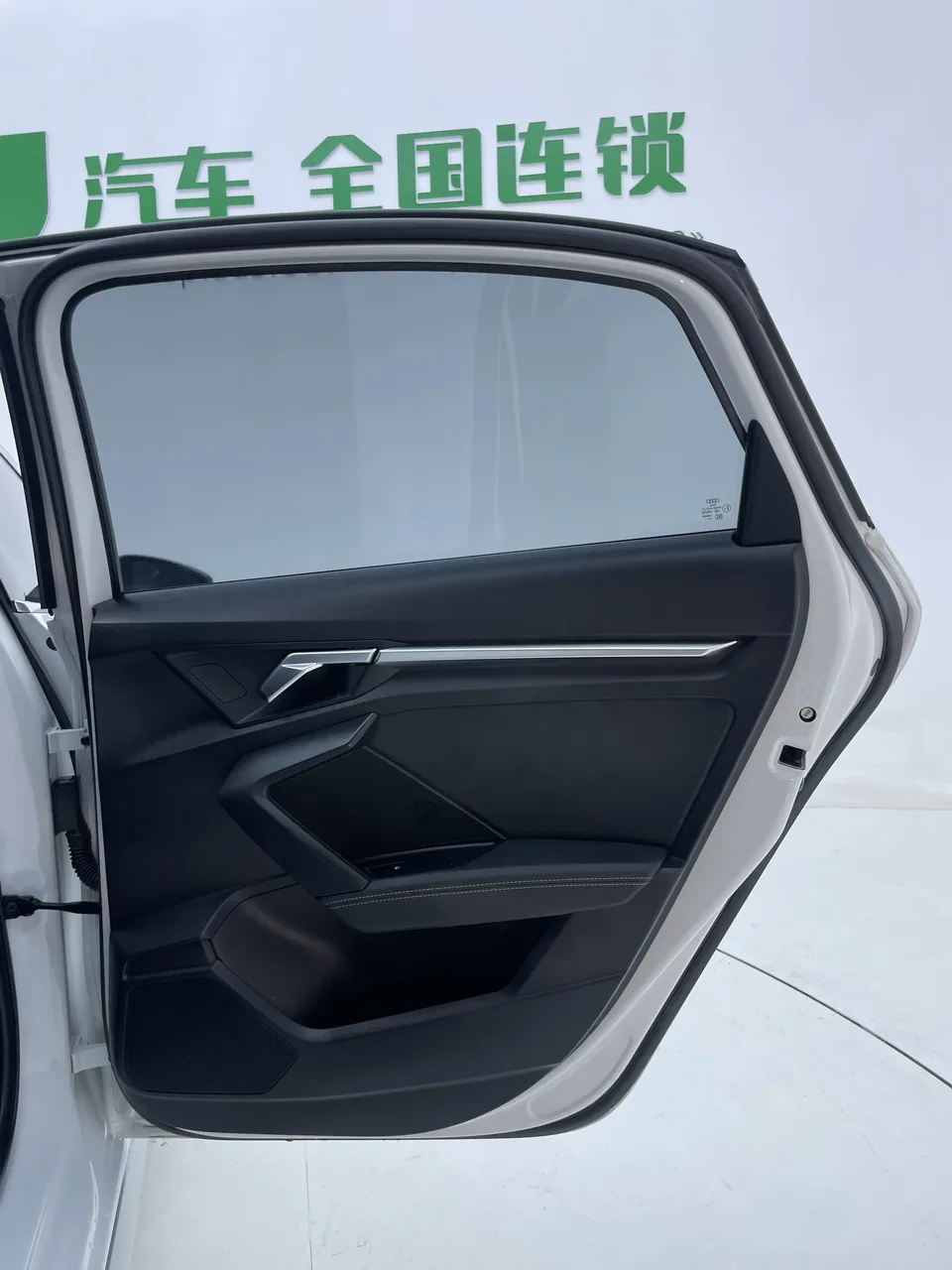 Audi A3 A3L Limousine 35 TFSI Fashion Sports 2022 — миниатюра 4