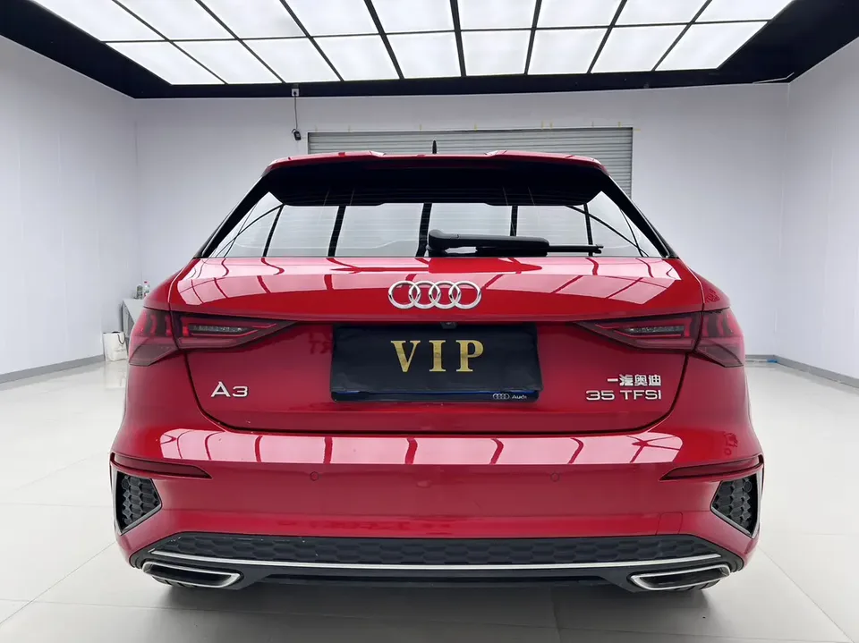 Audi A3 Sportback 35 TFSI stylish and sporty 2022 — миниатюра 2