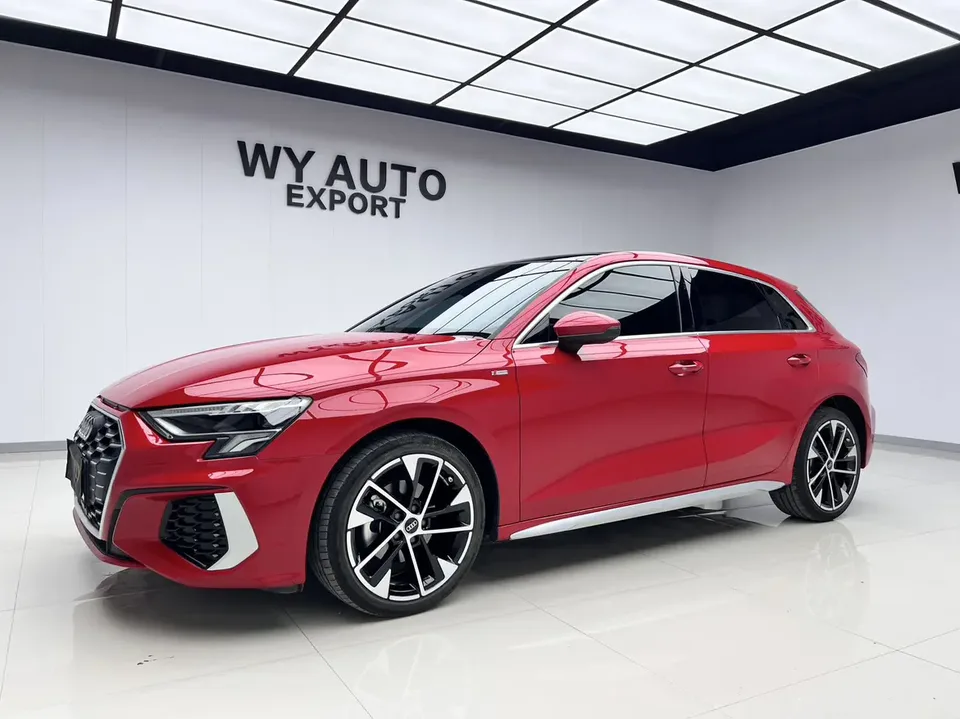 Audi A3 Sportback 35 TFSI stylish and sporty 2022 — фото 1, купить с доставкой в Москву