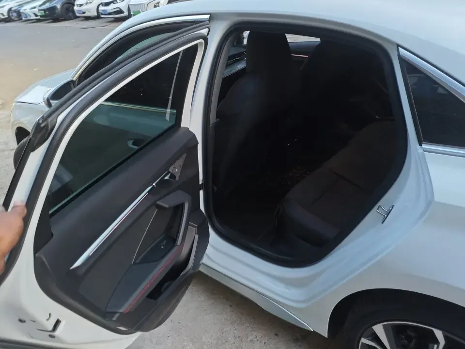 Audi A3 A3L Limousine 35 TFSI Luxury Sports 2023 — миниатюра 3