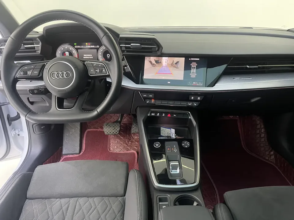 Audi A3 A3L Limousine 35 TFSI Fashion Sports 2023 — миниатюра 3