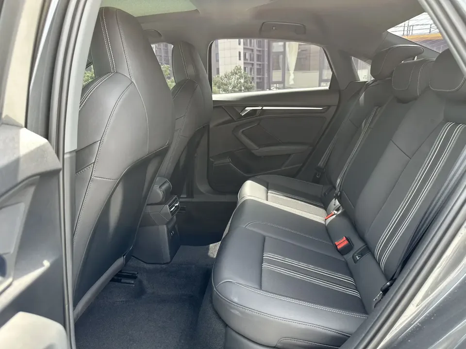 Audi A3 A3L Limousine 35 TFSI Fashion Sports 2022 — миниатюра 5