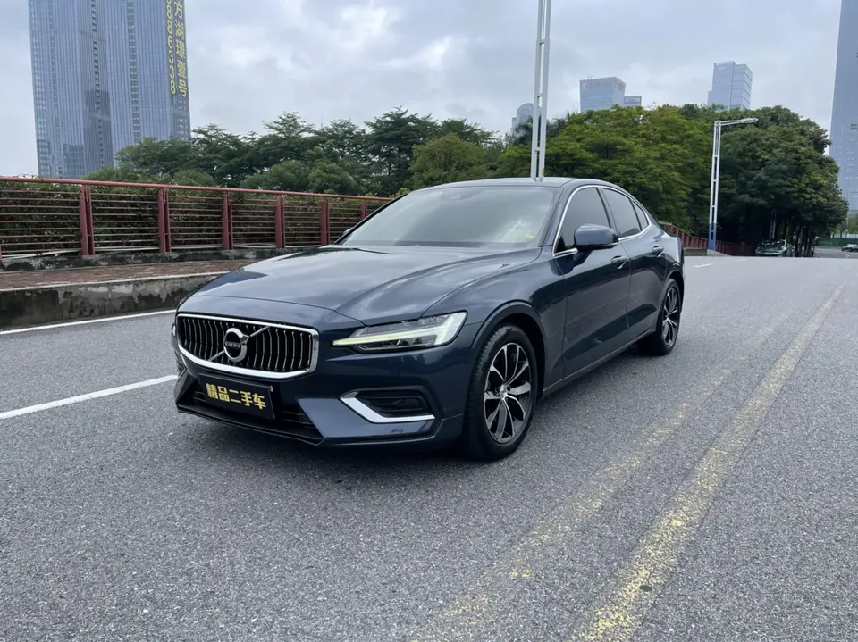 Volvo S60 2022