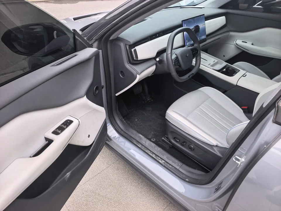 Voyah Courage Long-range Smart Edition 2025 — миниатюра 5